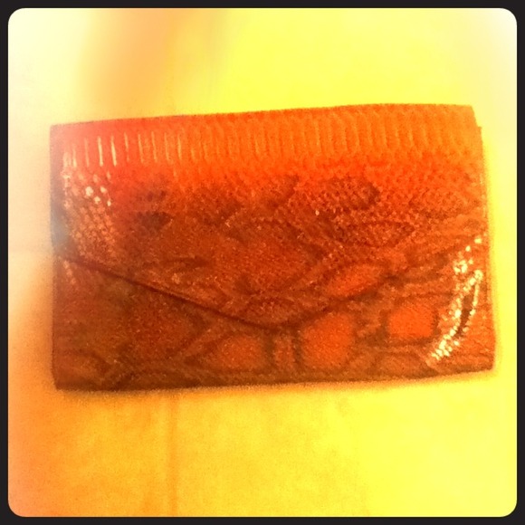 Pink and black ombré clutch