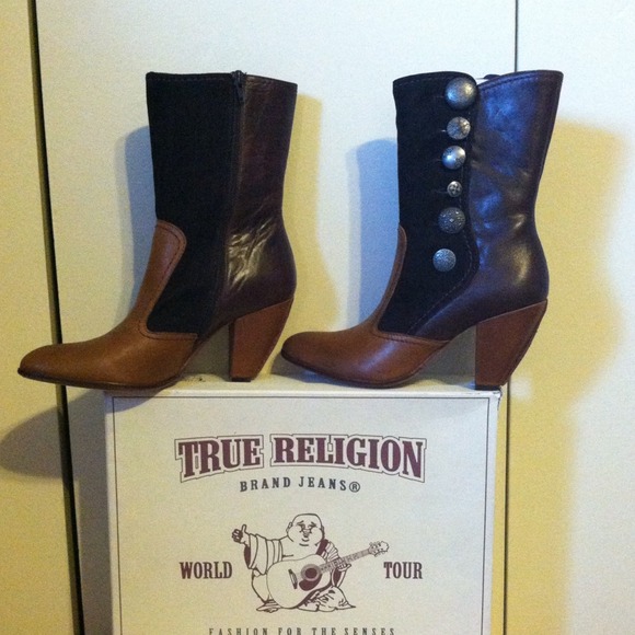 Leather boot