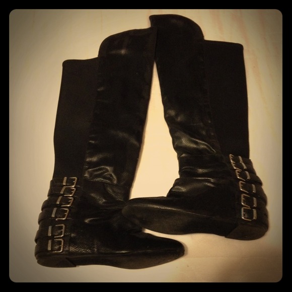 Knee high boots 🍂-SOLD !!!!!!