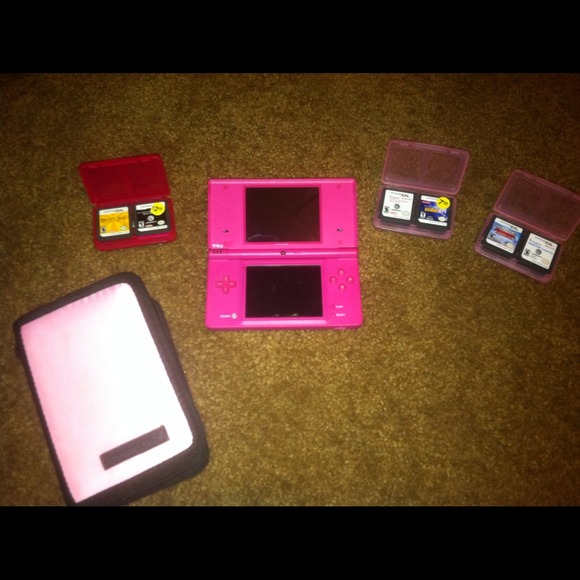 Nintendo Dsi case and games