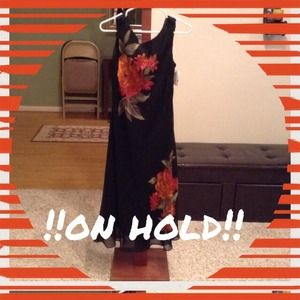 Scoop-back evening dress🌺🌺🌺🌺😉😉On Hold😉