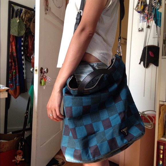 🚫Sold🚫Prada CrossBody Saffiano checkers bag - Picture 2 of 2