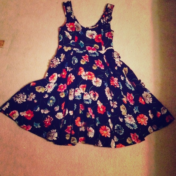 Bundle 🎀Anthropologie Floral Dress