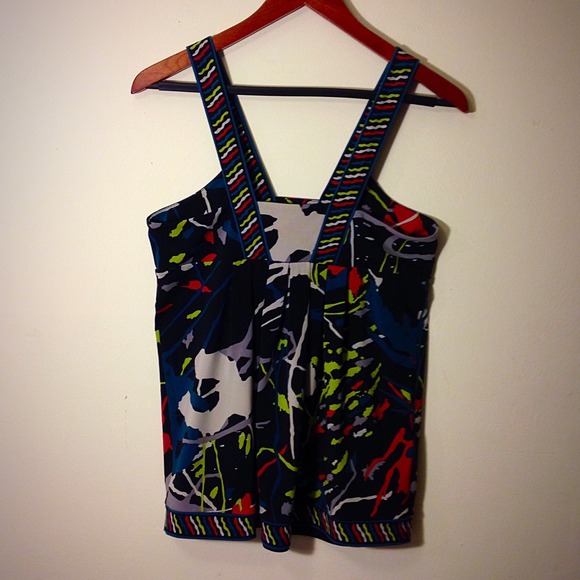 🎉🎉Host Pick🎉🎉BCBG multicolor empire waist top - Picture 4 of 4