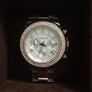 Brand New W Michael Kors Watch *PRICE NEGOTIABLE*