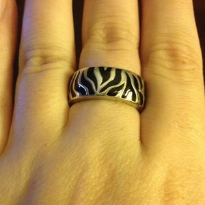 FREE WITH $15 PURCHASE Adorable zebra pattern ring