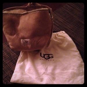 Handheld Ugg purse