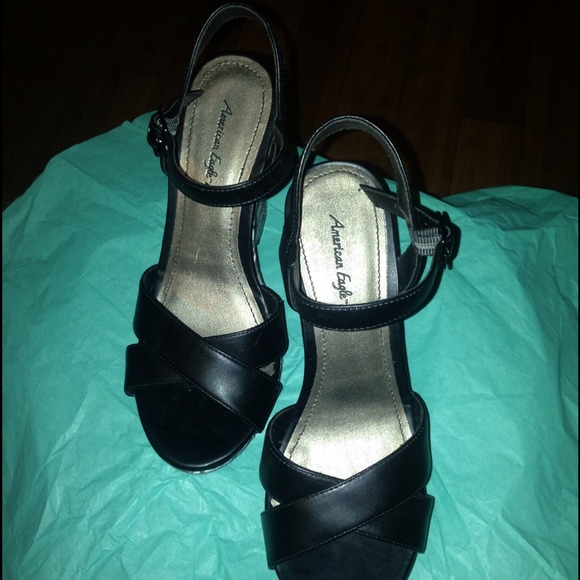 American Eagle Print Wedges - Picture 2 of 3