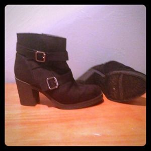 Ankle boots