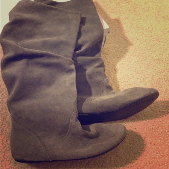 Tianna suede size 10 boots
