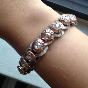 💚 Henri Bendel - Crystal Snake Button Bracelet 💚