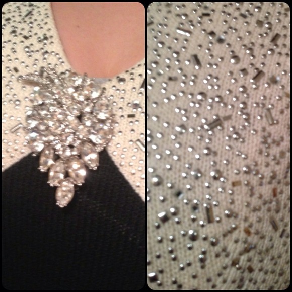 Classic St. John Black & White Evening Gown - Picture 4 of 4