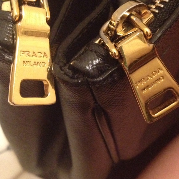 Prada large black double-zip saffiano tote - Picture 2 of 3