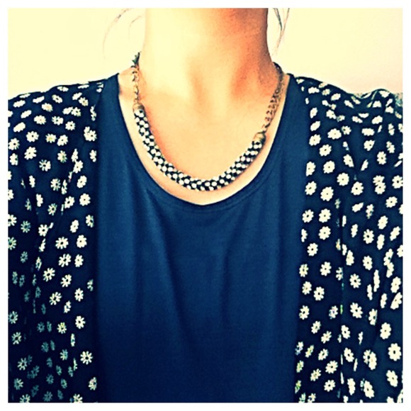 American Eagle Outfitters Chunky Vintage Necklace - Picture 3 of 3