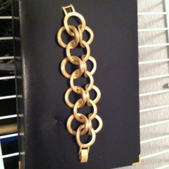 Stella & Dot gold-tone bracelet.