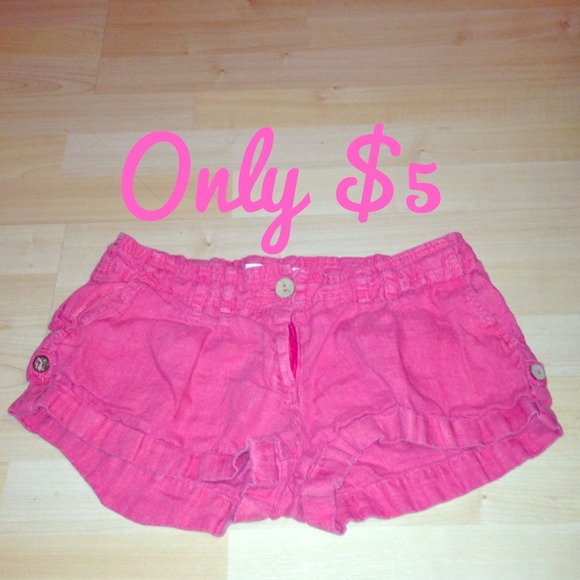 Pink shorts 💗