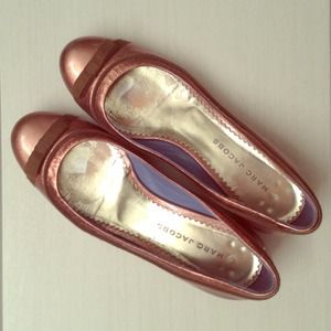 ✅SOLD in Bundle✅Marc Jacobs Metallic Mauve Flats