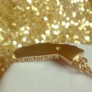 Jewelry - Gold California necklace with rhinestone Jewelry - Gold California necklace with rhinestone