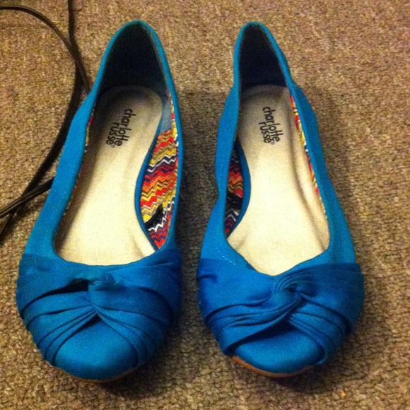Turquoise flats