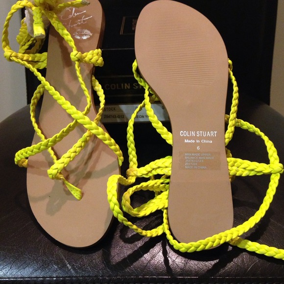 New Colin Stuart, yellow braided gladiator sandals - Picture 2 of 3