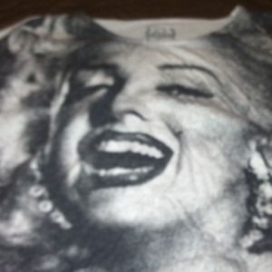 Marilyn crop top