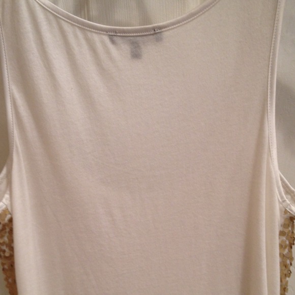 HOST PICK 10/12 Express gold sequin tank top - Picture 3 of 3