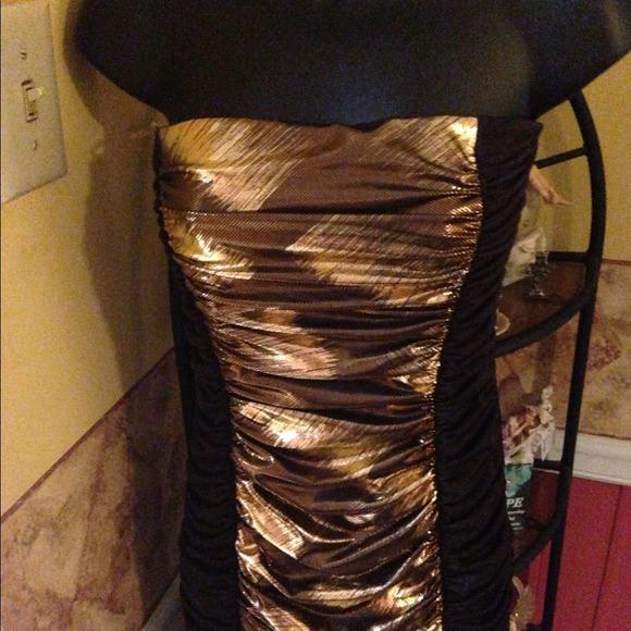 Dress - Picture 2 of 2