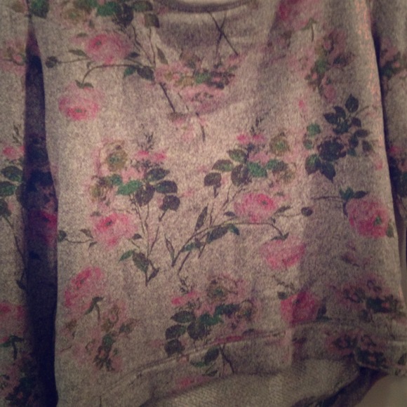 Sweater flower pattern