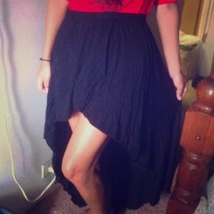 SOLD 🚫🚫🚫🚫Brandy and melville high low skirt