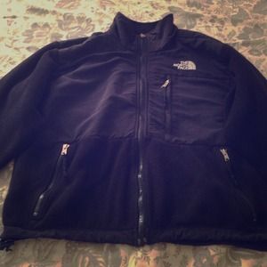 Black the north face sweater