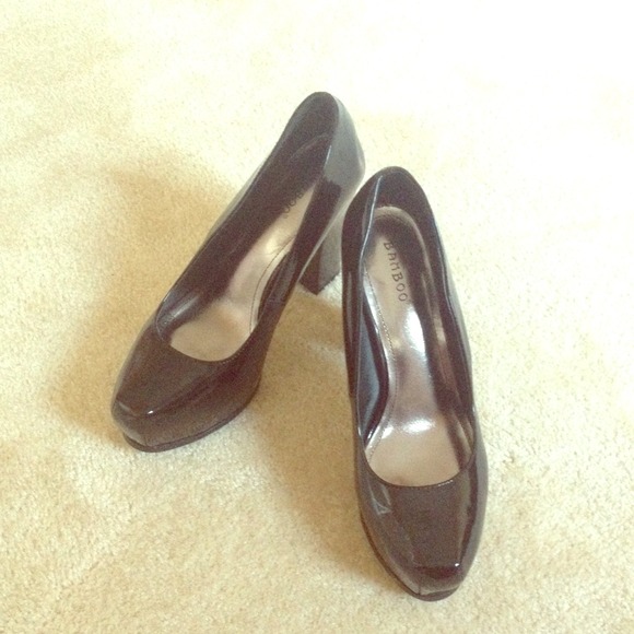 Beautiful Black Patent Leather Pumps