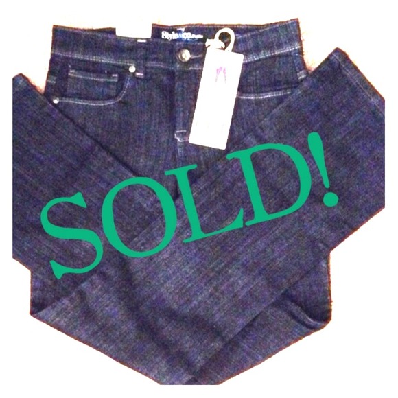 ‼️SOLD‼️NWT Tummy Control Bootcut Jeans