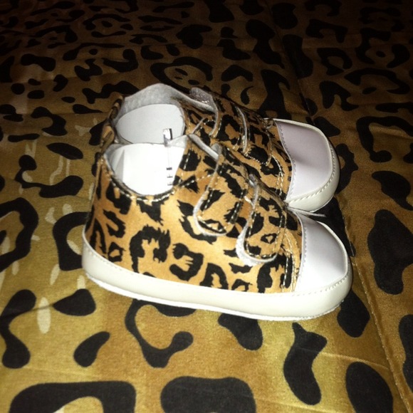 Baby shoes