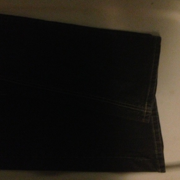 Dereon Blue Jeans - Picture 3 of 4