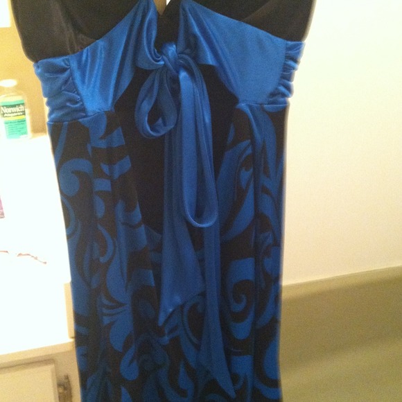 Silk Dress - Picture 3 of 4