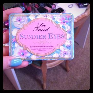Too Faced Summer Eyes Palette <3