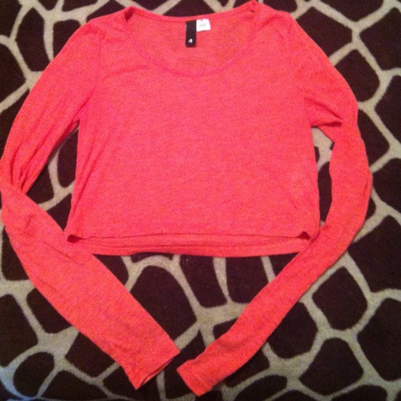 💢SOLD💢 Crop Top
