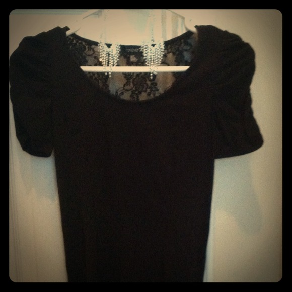 Black lace back forever 21 top.