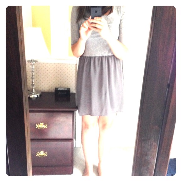 StyleMint by MK&A Olsen Gray and shimmer dress Sm