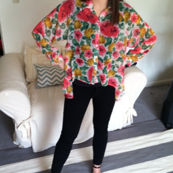 Floral high-low blouse!