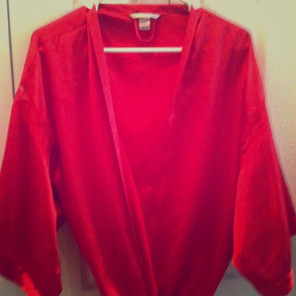 Victoria's Secret red kimono robe
