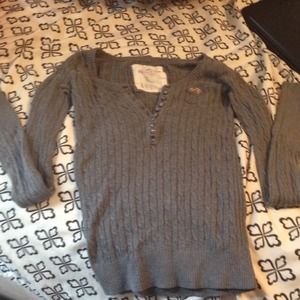 Gray Hollister sweater