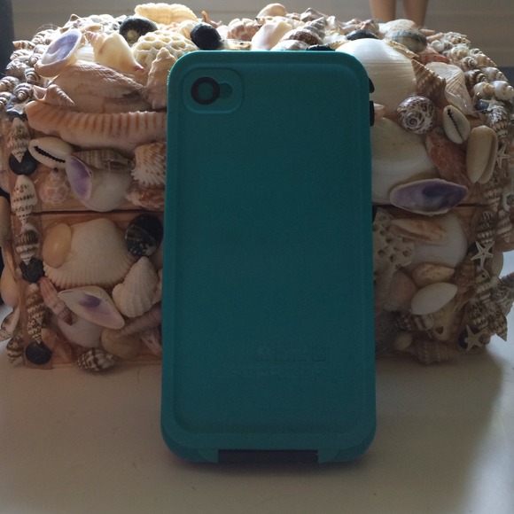 iPhone 4/4s case - Picture 2 of 3