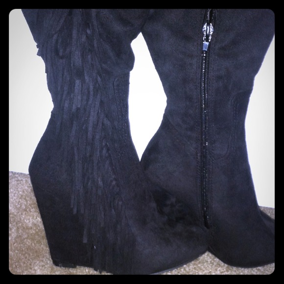 NWT Black tall wedge fringe boots