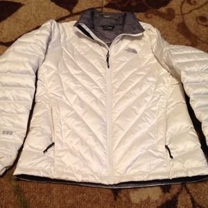 North Face jacket !! $40 SALE TODAY ONLY!