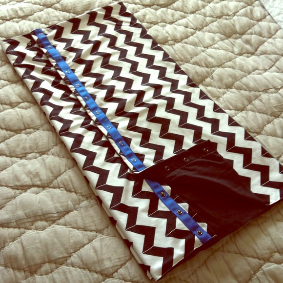 SOLD Lulu vinyasa scarf in chevron
