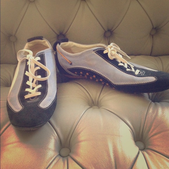 Authentic Tod's sneakers