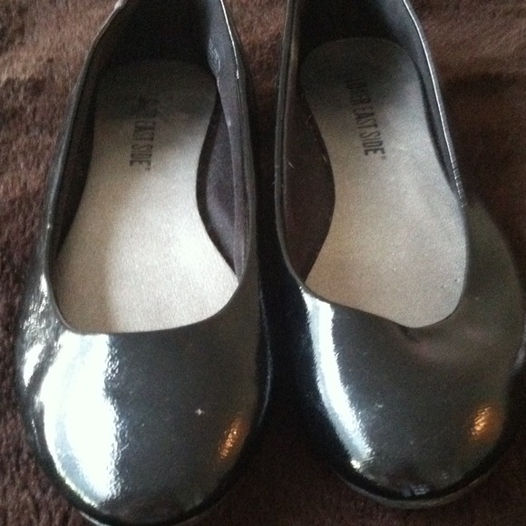 Black ballet flats size 5