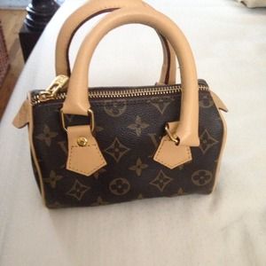 mini louis vitton fake bag..,(not real)