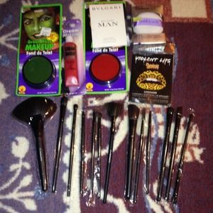 🚫reserved🚫Makeup bundle with inspired MAC brushe